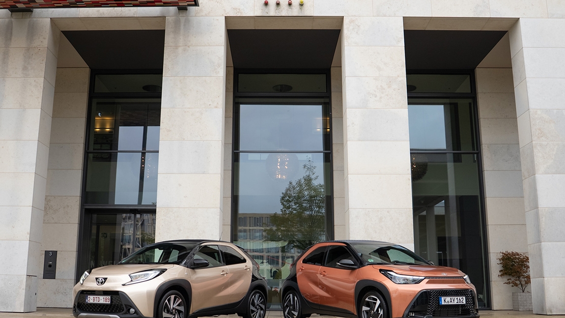toyota-aygo-x-2025-exterieur-driekwart-linksvoor-autorai-nl
