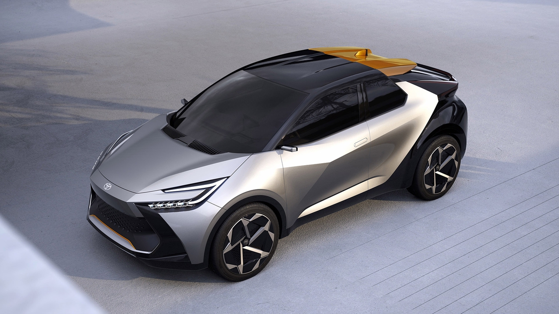 Toyota-C-HR-Prologue-exterieur-schuin-bovenaanzicht-zilver.jpg