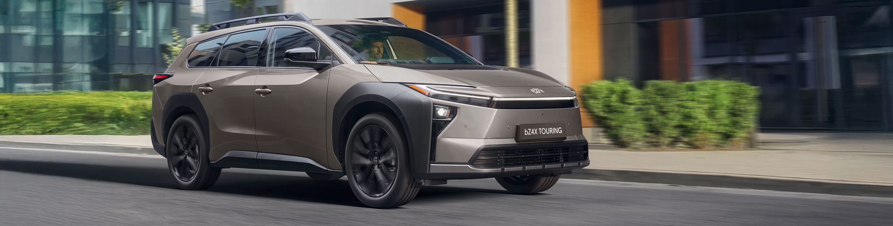 bz4x-touring-header-1